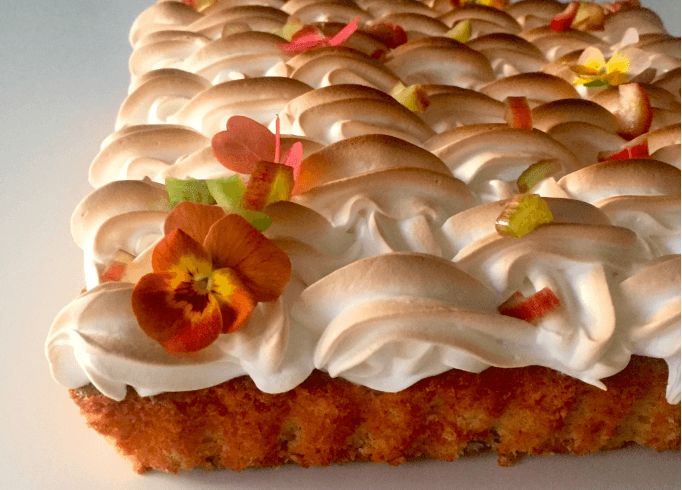 Rarbarbertærte med quinoa