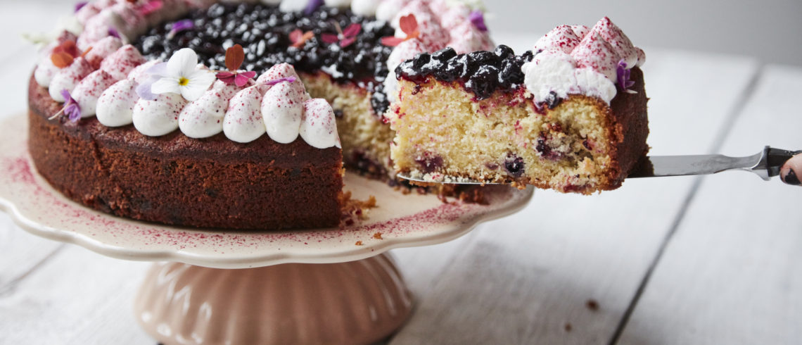 sommerkage med solbær