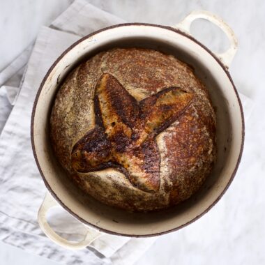 grydebrød med surdej
