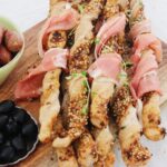 brødstænger med sesam og timian