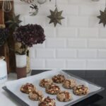 rugsnacks med chokolade og tranebær