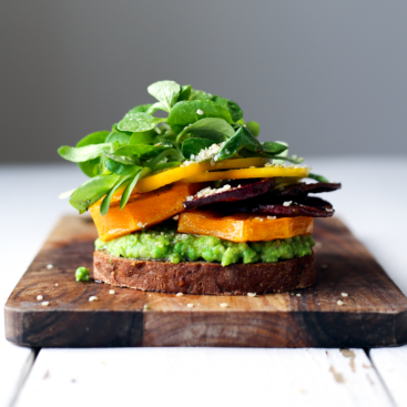 vegetarisk rugbrødssandwich