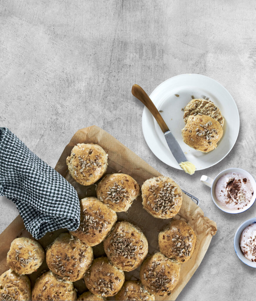 Fuldkornsboller med solsikkekerner