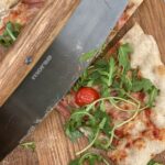 pizza bagt på grill