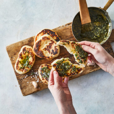 Hvidløgsbrød på grill