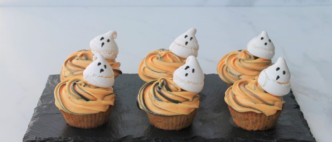 Halloweengulerodsmuffins