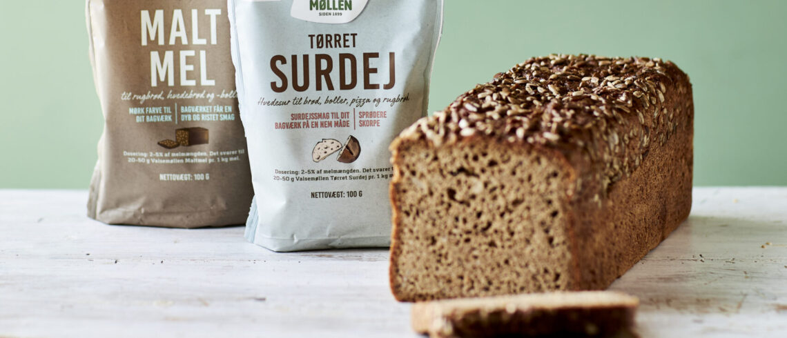 Kernerugbrød med maltmel og tørret surdej