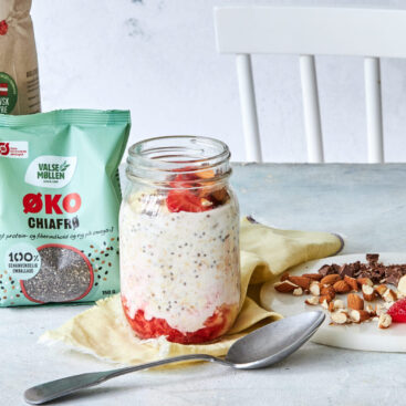 Overnight oats med jordbær og banan
