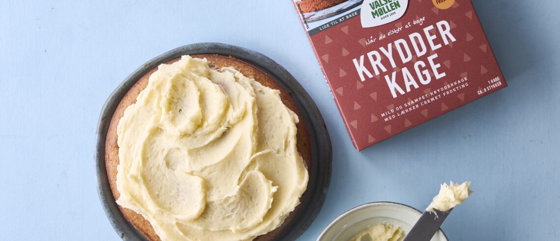 Nem krydderkage med frosting - Bageblanding