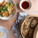 Dumplings med fyld af stegte havreris